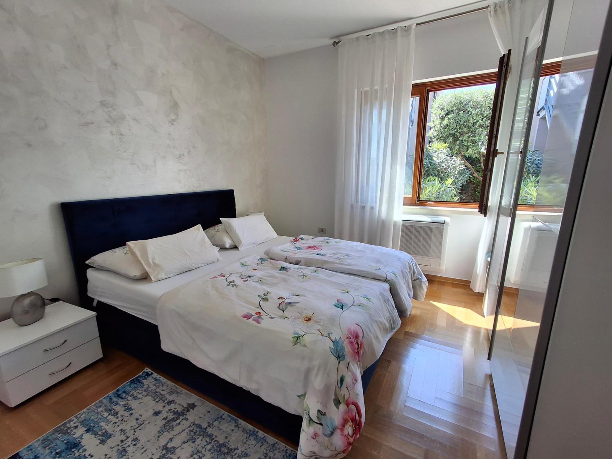 Apartments Leona Umag Ngoại thất bức ảnh